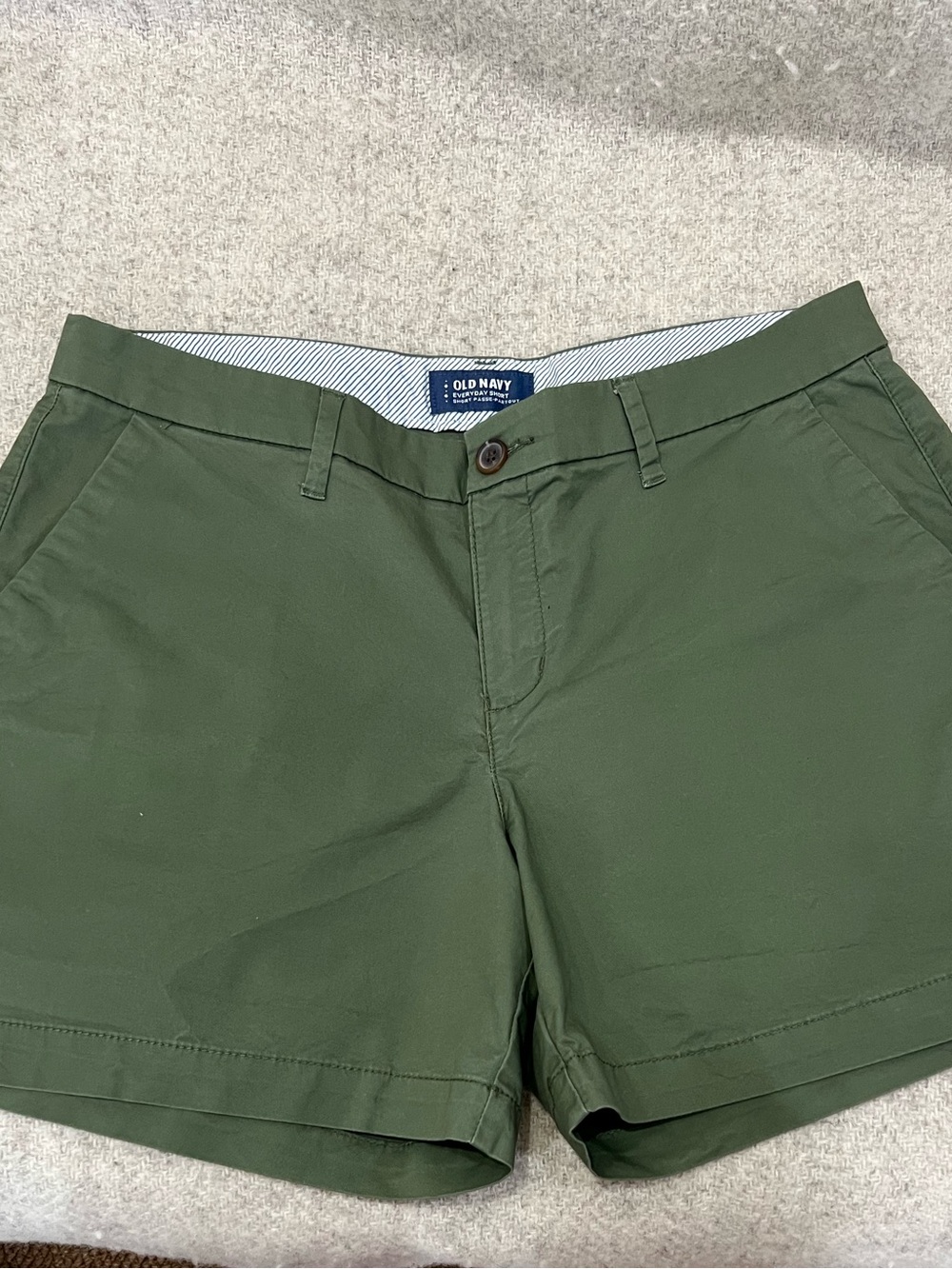 Old Navy Olive Green Women's Shorts Size Medium Large $18